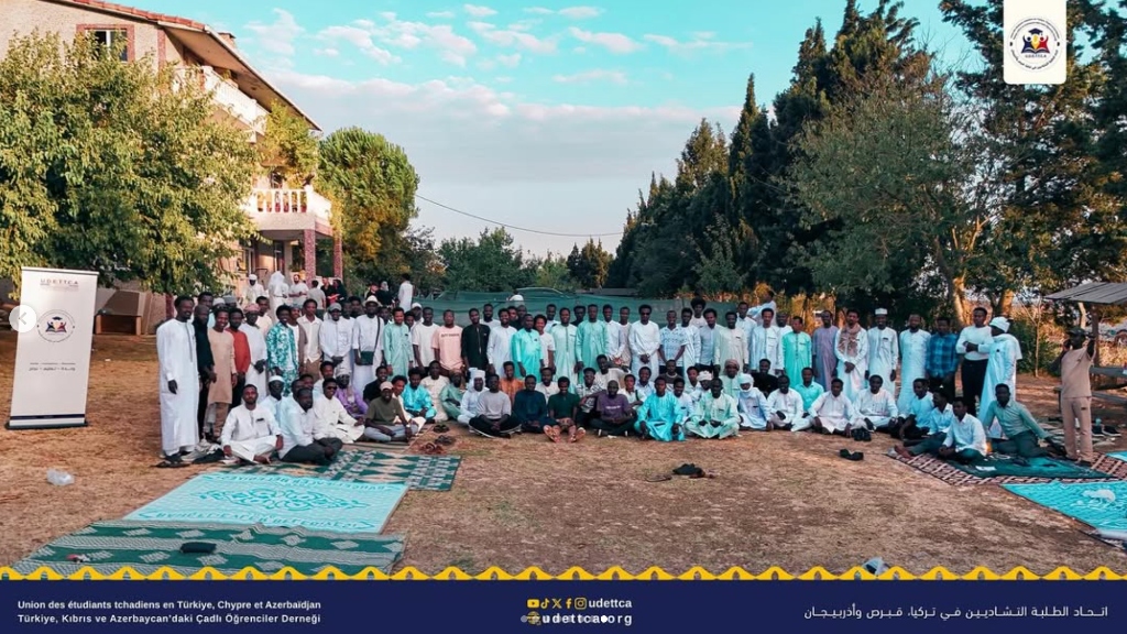 اللجنة الثقافية والاجتماعية تنظم رحلة ترفيهية للطلاب التشاديين في إسطنبول